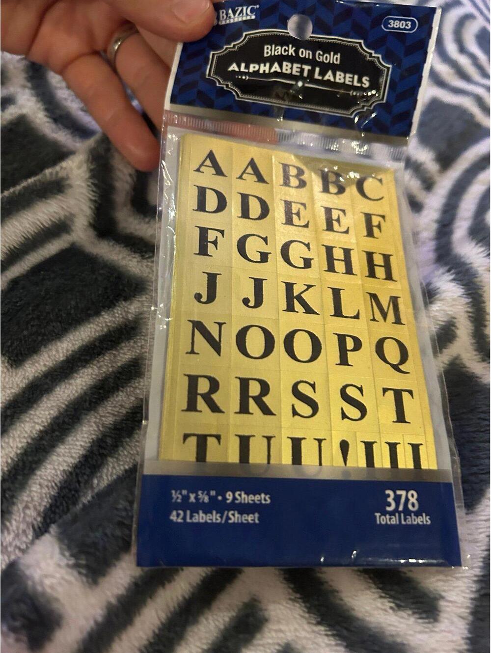 E239 BAZIC Gold Foil Alphabet Label (378/Pack)